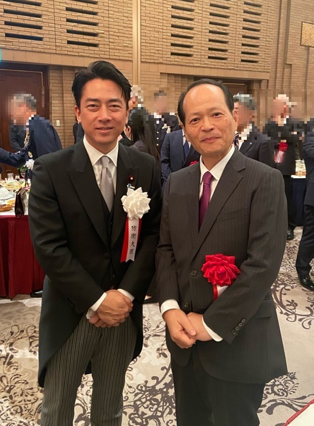 20261017_防衛大臣感謝状_新井京 (143665)